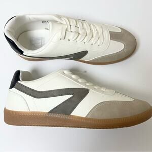 DV by Dolce Vita Grey and White Sneakers Size 8 NEW